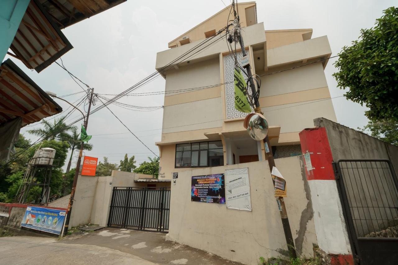 Koolkost Syariah Near Kampus Utama Universitas Budi Luhur Mencil Dış mekan fotoğraf